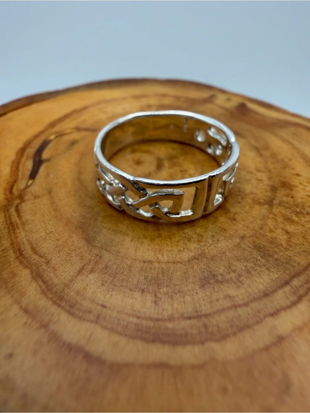 Sterling Silver Celtic Knot Women’s Ring - Size 8 - 3.1g